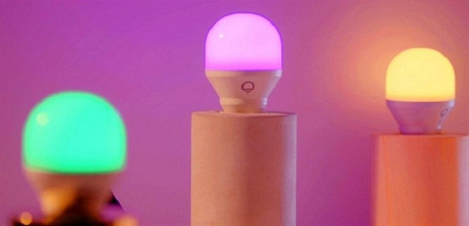 Top 6 bóng đèn thông minh tương thích với trợ lí Alexa tốt nhất 2020