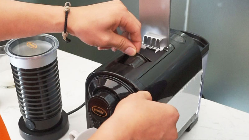 Cách sử dụng cà phê viên nén với máy pha cho ly cà phê chuẩn vị