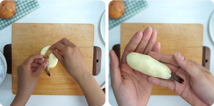 Cho tôm vào lớp bột khoai tây Cho tôm vào lớp bột khoai tây