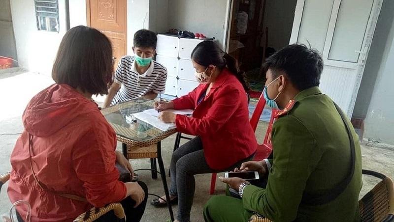 Thông báo cho cơ quan y tế khi người cách ly có triệu chứng nhiễm bệnh Thông báo cho cơ quan y tế khi người cách ly có triệu chứng nhiễm bệnh