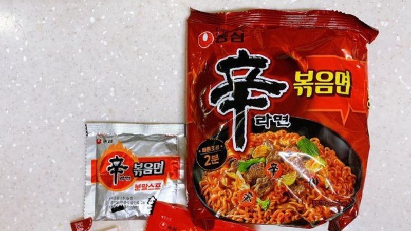 Mì xào khô Nongshim Shin Ramyun gói 131g