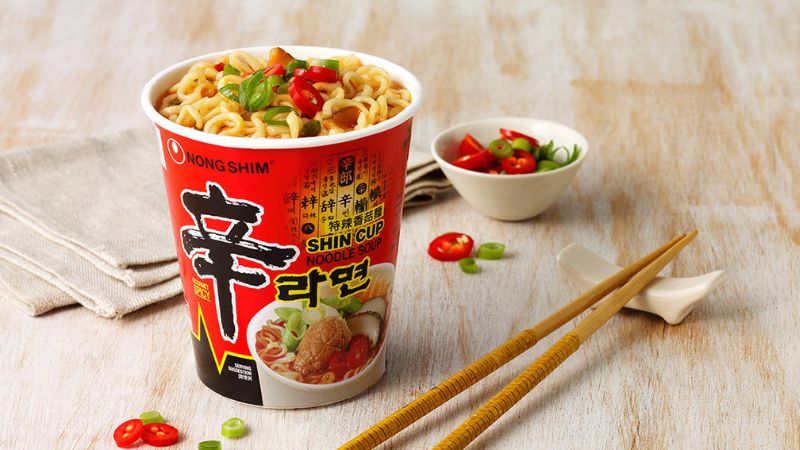 Mì cay Nongshim Shincup ly 68g