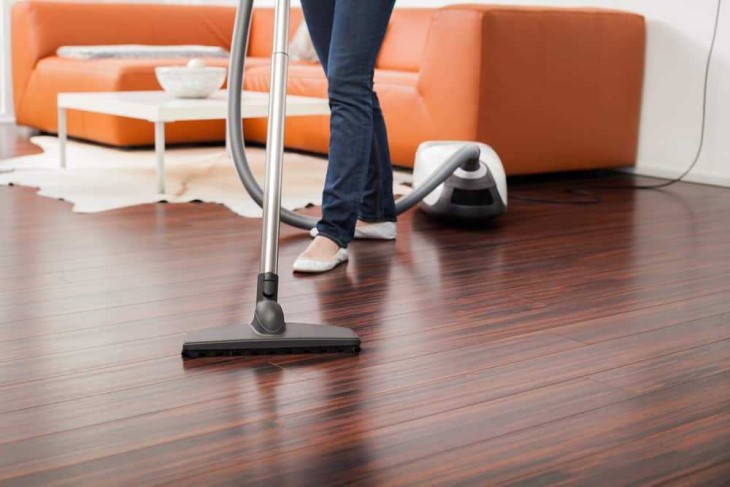 Using a vacuum cleaner to clean up residual items
