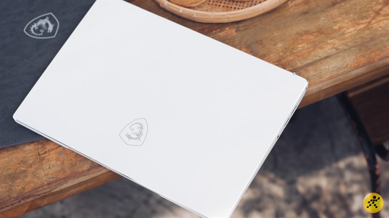 Trên tay laptop MSI Prestige 14