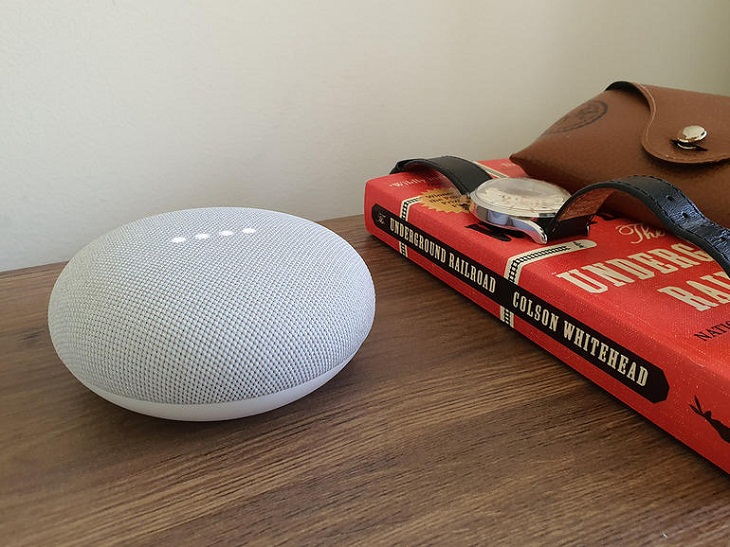 Những từ tránh không nên nói gần Google Home, Amazon Echo, Siri > Google Home