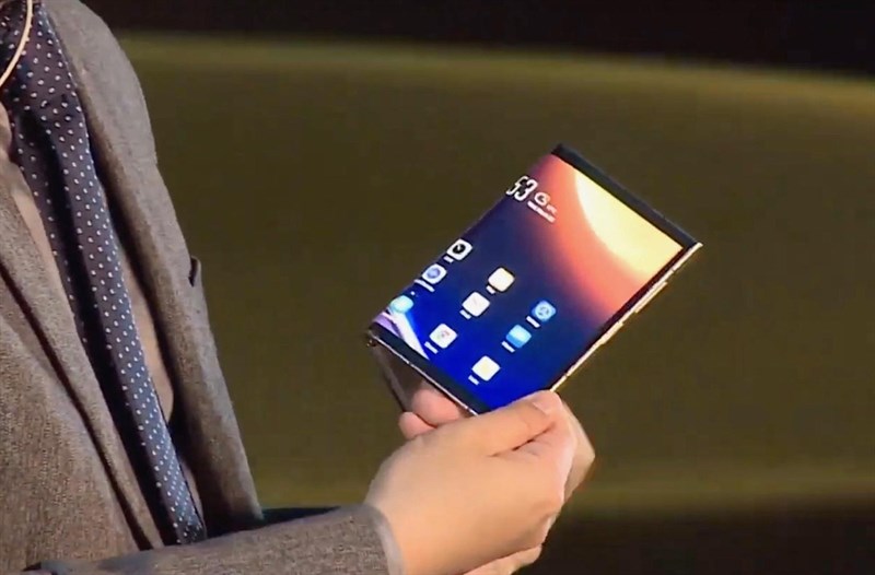 Galaxy Fold 2 chưa ra mắt nhưng đã gặp ngay đối thủ này rồi, Royole FlexPai 2 vừa trình làng với chip Snapdragon 865, màn hình gập 7.8 inch thế hệ mới