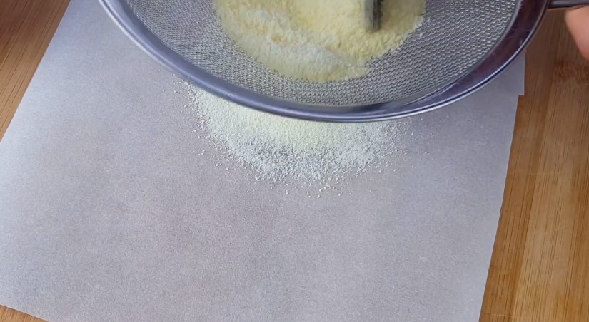 Bước 3 Xay nhuyễn sữa Sữa bột