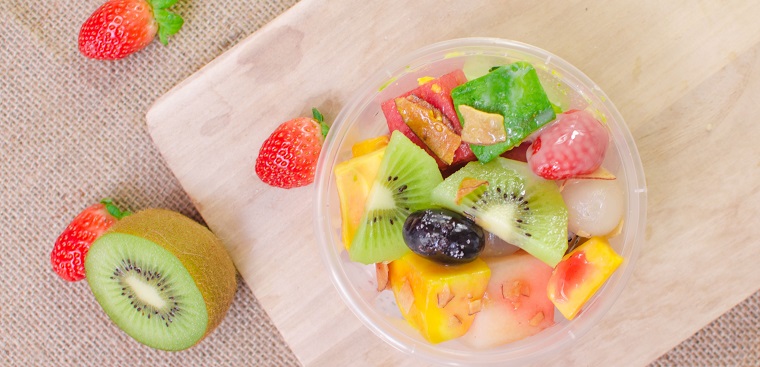 Cách làm trái cây tô tươi mát, thơm ngon, đơn giản, giải nhiệt mùa hè
