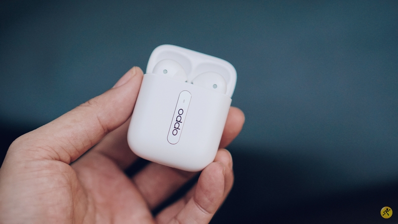 Trên tay OPPO Enco Free tại Việt Nam: Tai nghe không dây tương tự AirPods, giá dễ chịu hơn