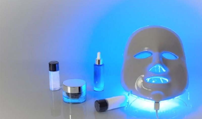 Mặt nạ đèn LED giúp tái tạo làn da