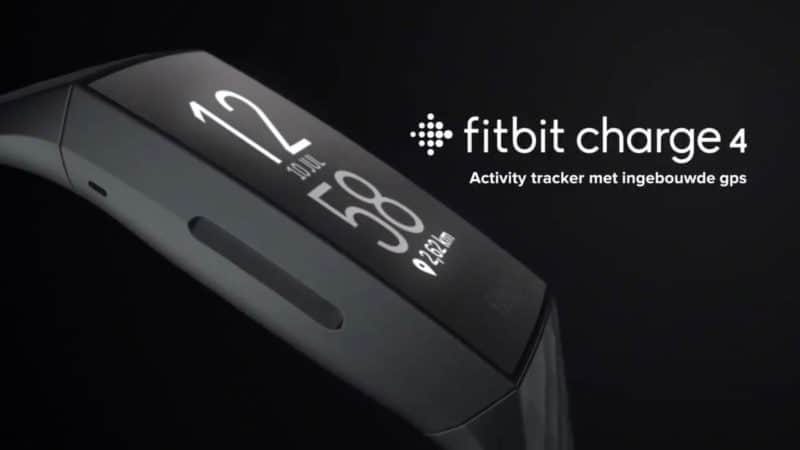 Ơn giời, cuối cùng sau bao nhiêu năm chờ đợi Fitbit Charge 4 cũng được tích hợp công nghệ rất phổ biến này Ơn giời, cuối cùng sau bao nhiêu năm chờ đợi Fitbit Charge 4 cũng được tích hợp công nghệ rất phổ biến này