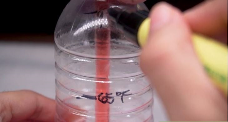 Cách tự chế tạo nhiệt kế tại nhà bằng chai nước và cồn đơn giản