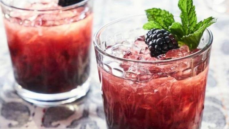How to make effective cooling sugar soaked mulberry syrup