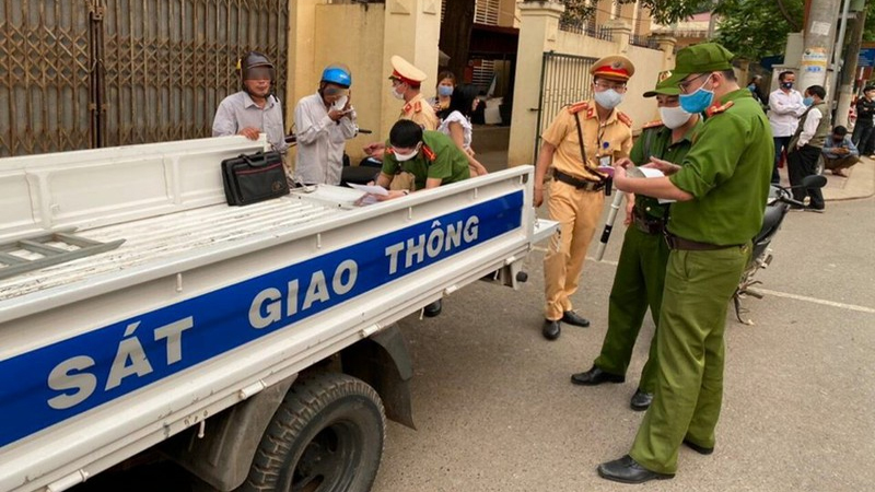 Nộp phạt vi phạm giao thông tại nhà Nộp phạt vi phạm giao thông tại nhà
