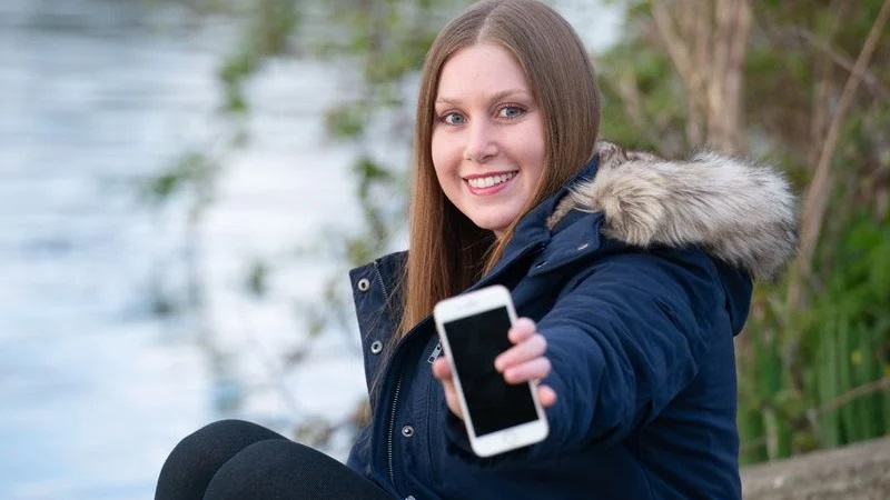 Đúng là có phép màu hay do iPhone 8 chống nước quá xịn? Đúng là có phép màu hay do iPhone 8 chống nước quá xịn?