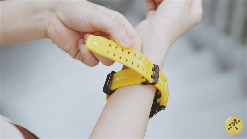 Trên tay đồng hồ Larmes Megatron & Bumble Bee Trên tay đồng hồ Larmes Megatron & Bumble Bee