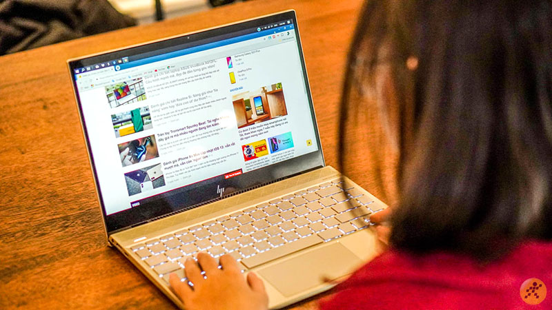 HP Envy 13 - Dòng laptop mang hơi hướng thời trang, thiết kế hoàn thiện bằng kim loại