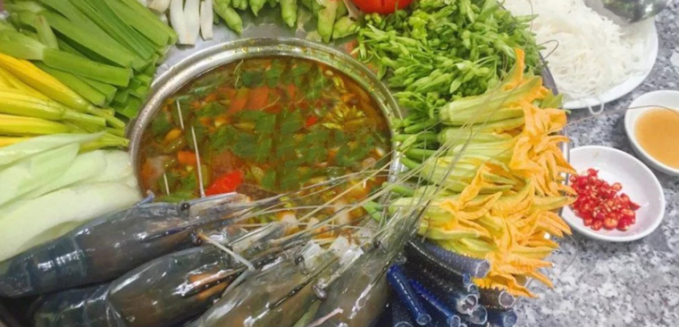 Lẩu tôm càng xanh