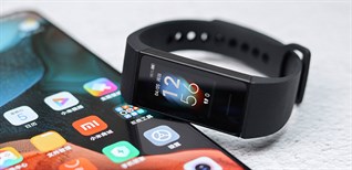 Mở hộp và trên tay nhanh Redmi Band: Có gì ở một chiếc smartband chỉ có giá hơn 300,000?