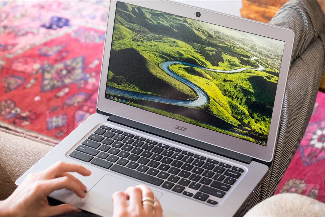 ChromeBook R 14