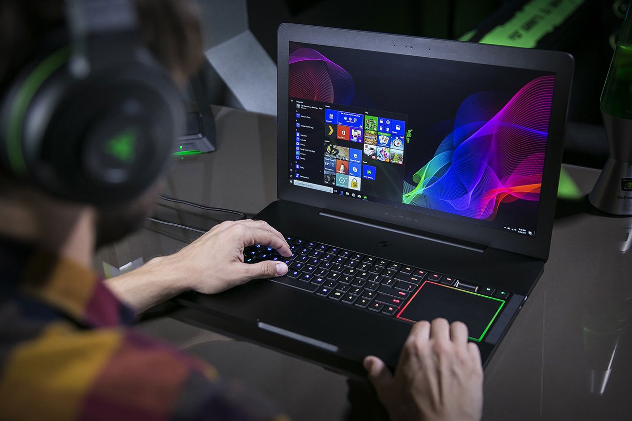 Razer Blade Pro 17 mang đến trải nghiệm chơi game cực đã