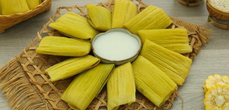 Bánh bắp hấp nước cốt dừa