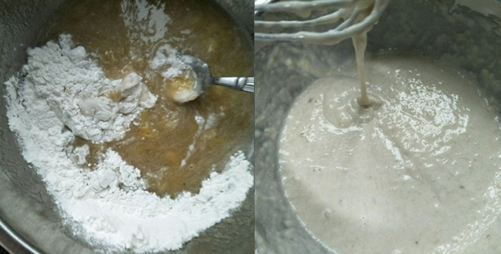 Bước 2 Trộn bột và chuối Bánh chuối bột nếp hấp