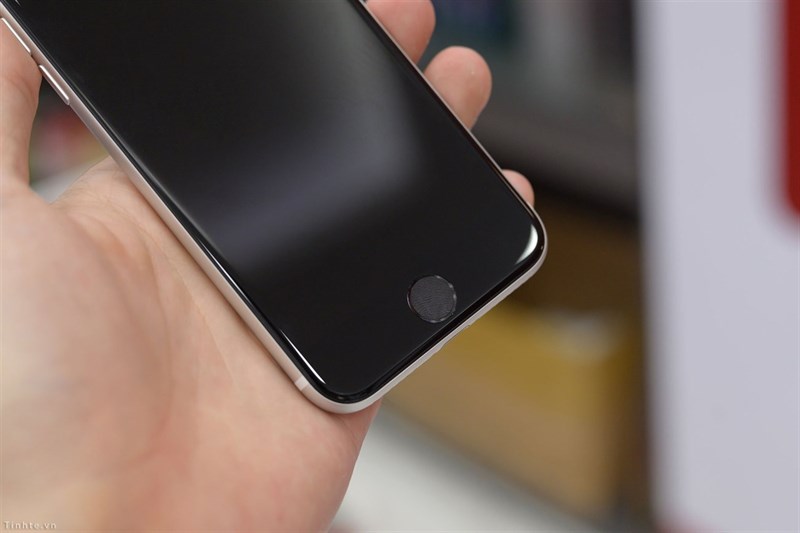 iPhone SE 2020 đầu tiên đã về Việt Nam qua đường xách tay