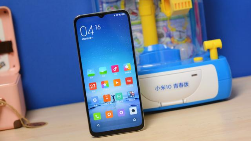 Cận cảnh hình ảnh đập hộp Xiaomi Mi 10 Youth Edition Cận cảnh hình ảnh đập hộp Xiaomi Mi 10 Youth Edition