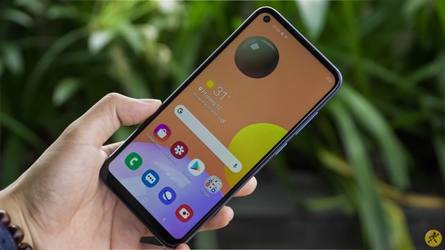 Đánh giá Samsung Galaxy A11: Có xứng đáng với số tiền dành dụm ít ỏi?