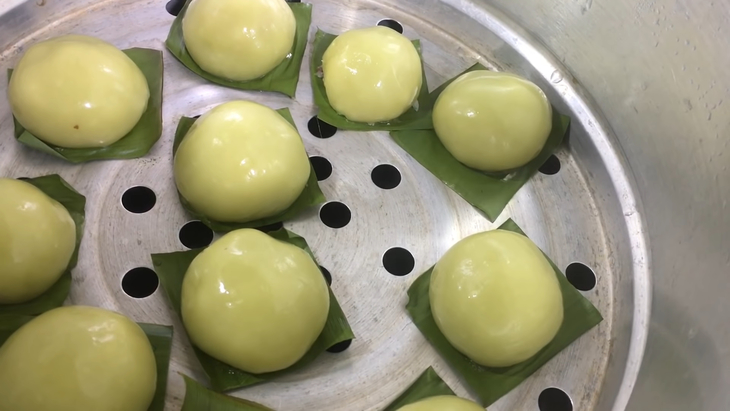 Bước 6 Hấp bánh Bánh ít trần lá dứa