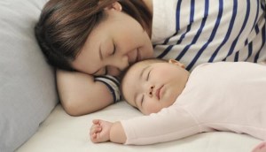 4 việc cần tránh khi trẻ ngủ chung với ba mẹ để con ngủ ngon hơn