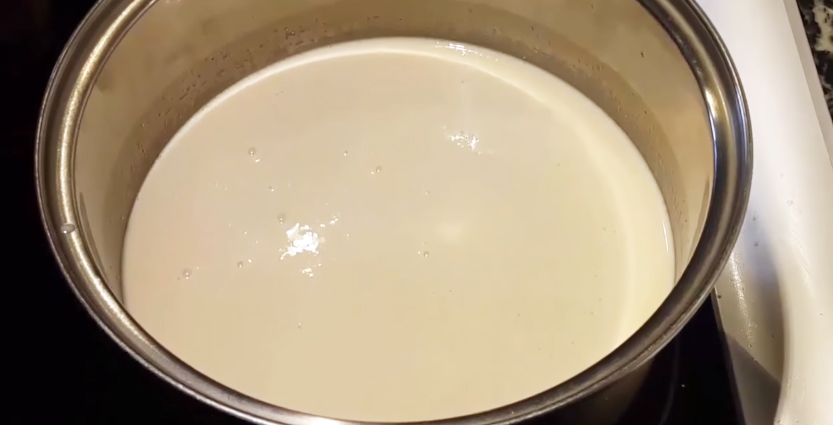 Bước 2 Nấu hỗn hợp nước cốt dừa và sữa Kem đậu đỏ sữa dừa
