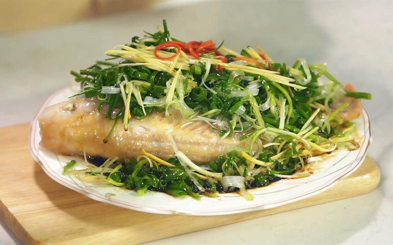 How to make delicious steamed red snapper with soy sauce