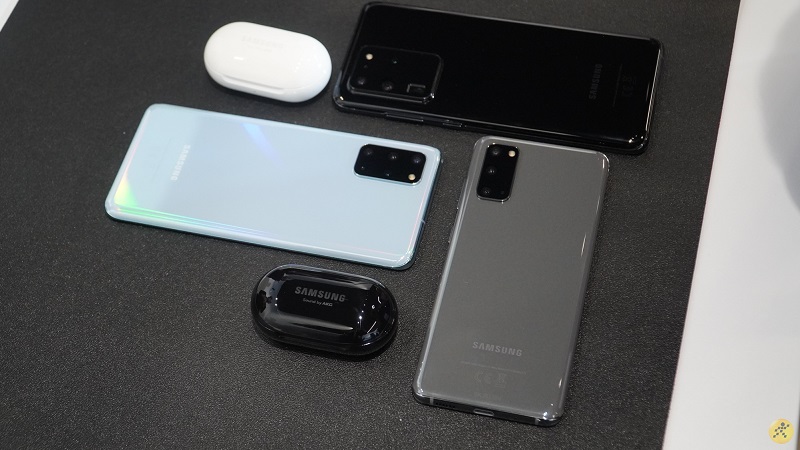 Galaxy S21 được cho là có camera chính với độ phân giải cao hơn cả máy ảnh số Fujifilm GFX 100 Galaxy S21 được cho là có camera chính với độ phân giải cao hơn cả máy ảnh số Fujifilm GFX 100