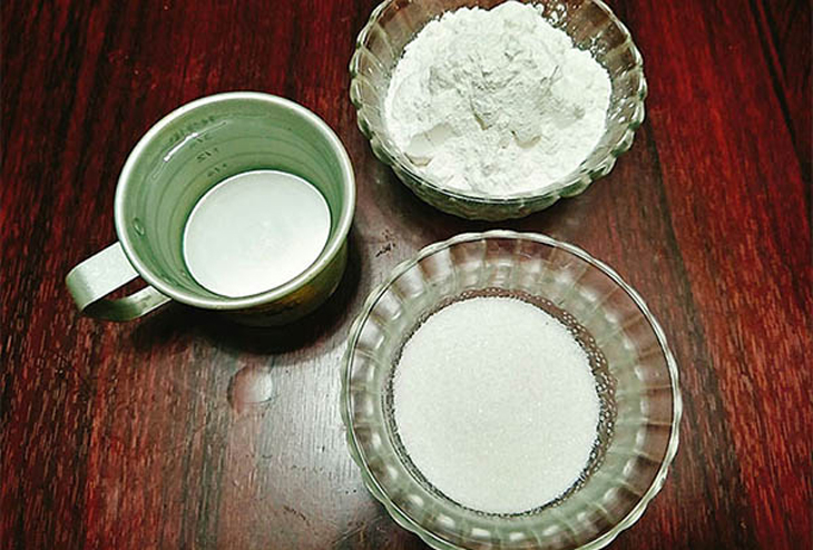 Nguyên liệu món ăn trân châu từ bột năng, bột nếp, bột mì