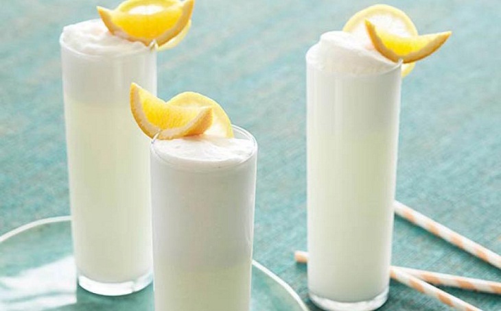 Ramos Gin Fizz cocktail