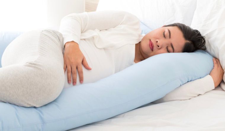 Mẹ bầu nằm nghiêng bên nào tốt nhất? Những tư thế nằm mẹ bầu nên tránh