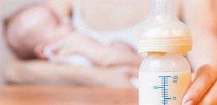 Hâm nóng sữa mẹ có bị mất chất không? Có hâm lại nhiều lần được không? 2 cách hâm sữa mẹ đúng cách
