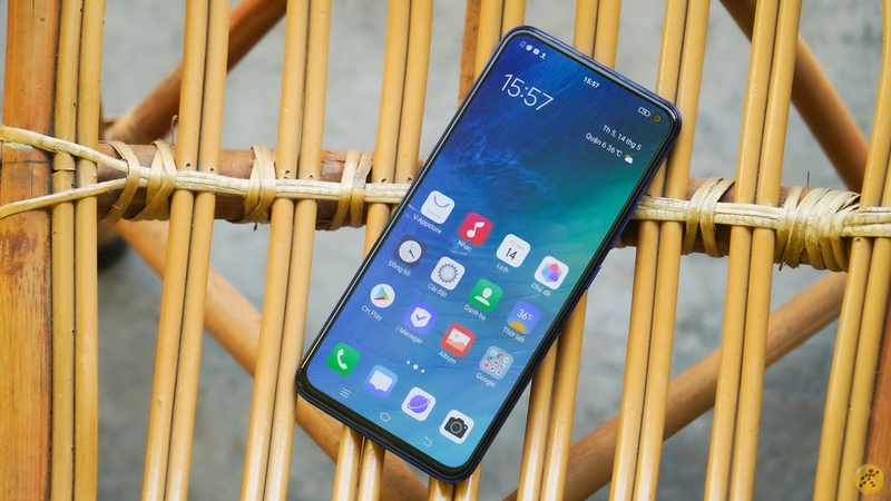 Bạn có sở thích chụp ảnh? Muốn bắt trọn những khoảnh khắc đáng nhớ hay đơn giản chỉ là làm một tấm ảnh selfie chất lừ, mua Vivo V19 Neo thì nó lại hợp lý Bạn có sở thích chụp ảnh? Muốn bắt trọn những khoảnh khắc đáng nhớ hay đơn giản chỉ là làm một tấm ảnh selfie chất lừ, mua Vivo V19 Neo thì nó lại hợp lý