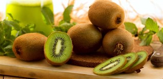 6 công dụng của quả kiwi đối với sức khỏe và một số món ăn từ kiwi