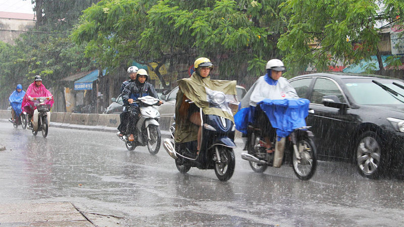 Hướng dẫn dùng điện thoại an toàn trong mùa giông bão