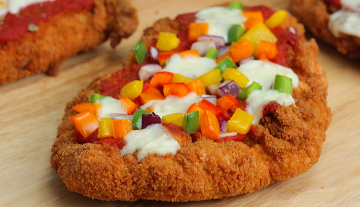 How to make chizza – simple, delicious and greasy cheese fried chicken pizza