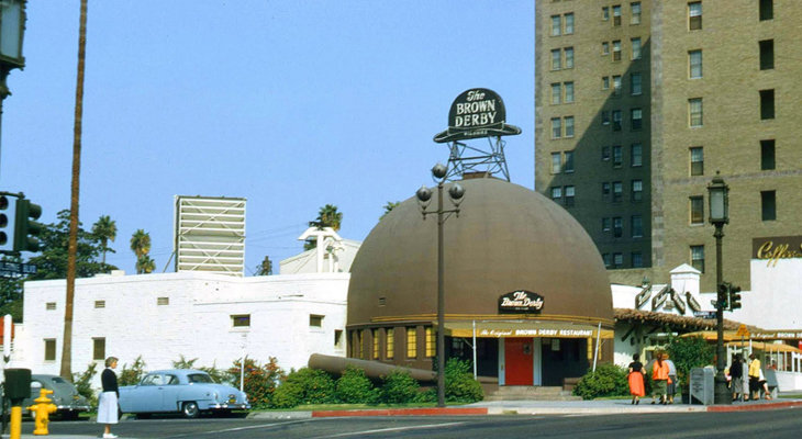 Nhà hàng The Brown Derby năm 1954
