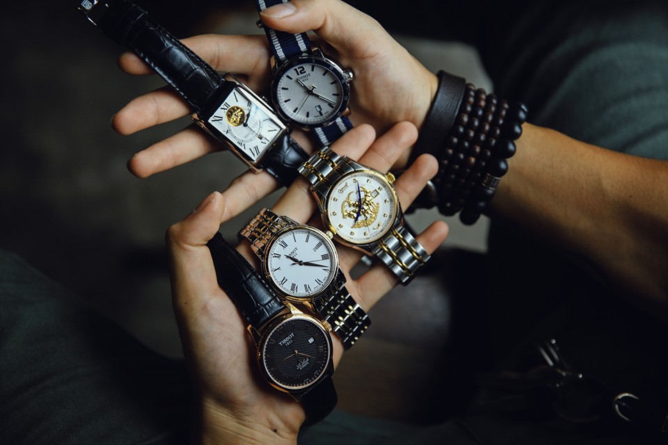 Nên mua đồng hồ Nhật Bản hay đồng hồ Thụy Sỹ?