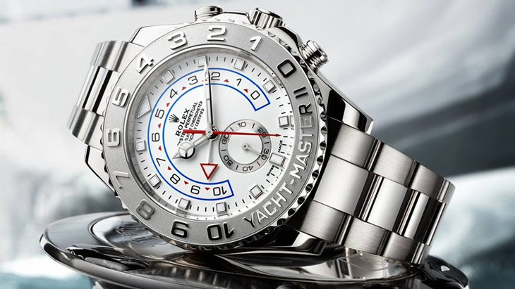 Đồng hồ Rolex có thiết kế sang trọng, đẳng cấp.