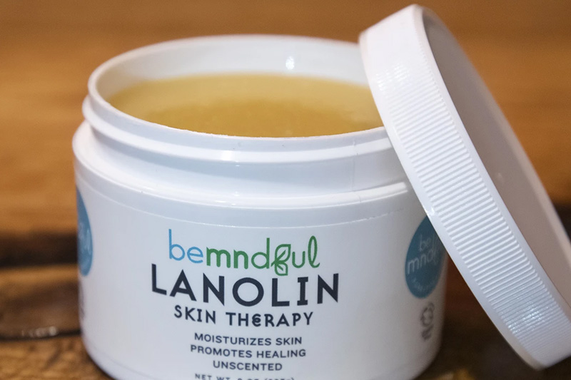 What is lanolin? What are the uses of Lanolin in cosmetics?