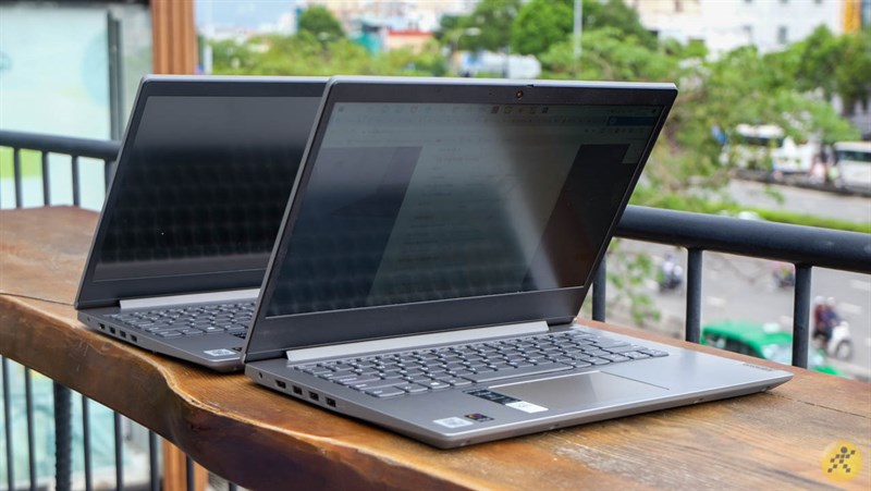 Lenovo IdeaPad 3 laptop duo