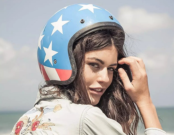 Mũ bảo hiểm: Khám phá chiếc mũ bảo hiểm đầy màu sắc và chất lượng cao để bảo vệ đầu khi đi xe đạp, xe máy hay skateboard. Hãy xem hình ảnh để tìm chiếc mũ phù hợp với phong cách của bạn.