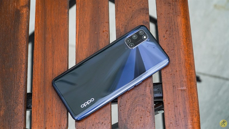 The back of OPPO A52